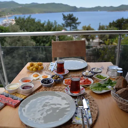 Couette-café Paydos 4*