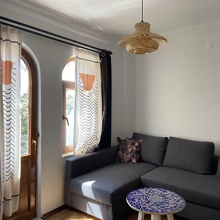 Oda ve Kahvaltı Paydos 4*